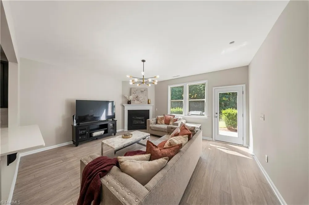 224 Ellsworth Manor Drive Hillsborough, NC 27278