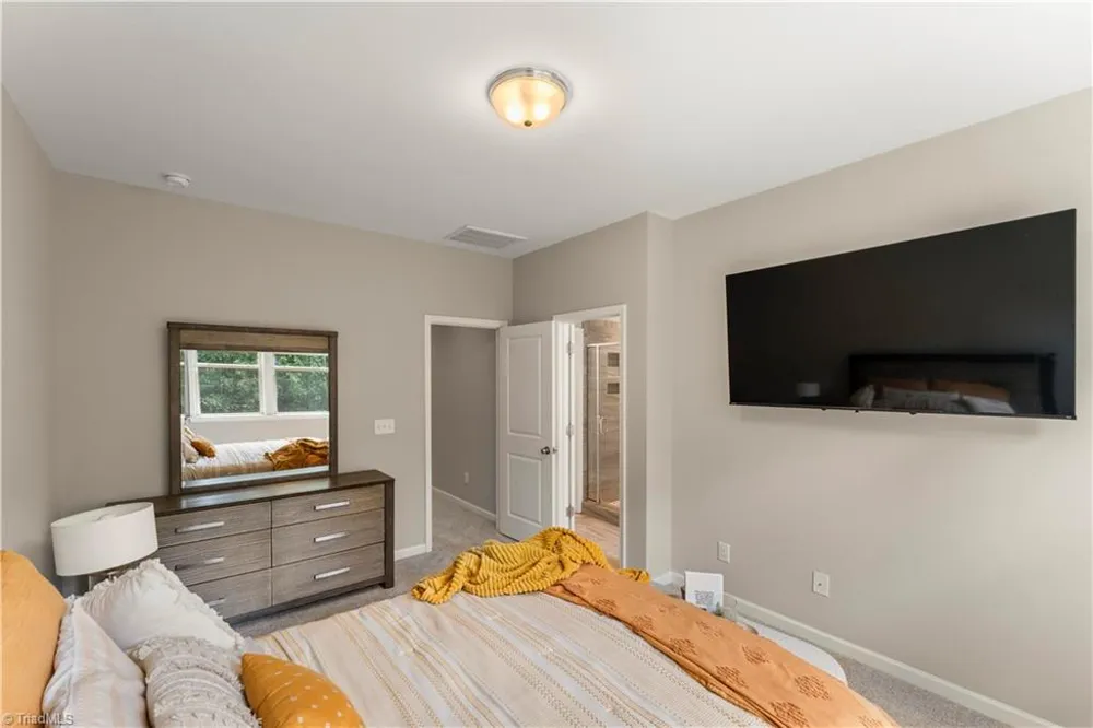 224 Ellsworth Manor Drive Hillsborough, NC 27278