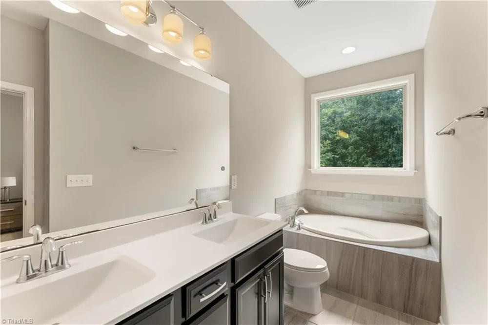 224 Ellsworth Manor Drive Hillsborough, NC 27278