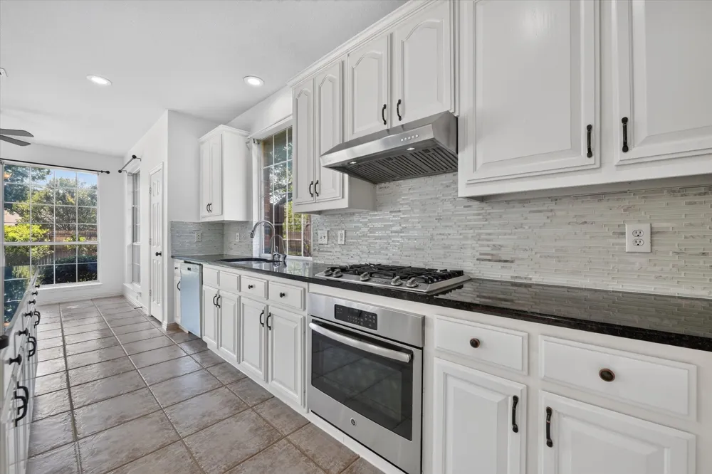4233 Sandra Lynn Drive Flower Mound, TX 75022