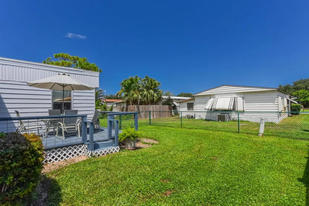 7983 SE SARATOGA DRIVE Hobe Sound, FL 33455