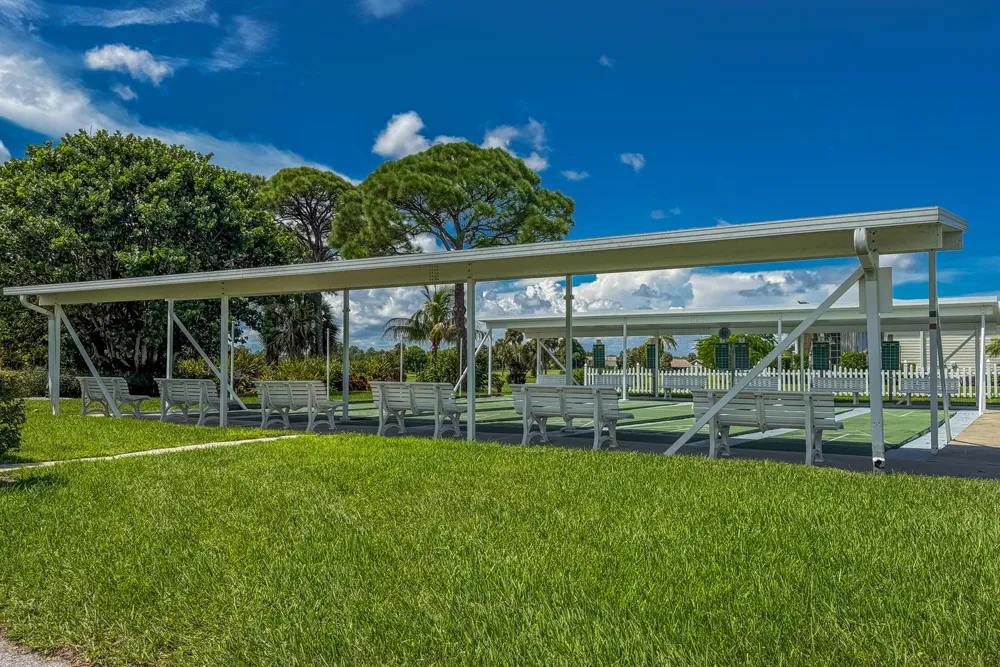 7983 SE SARATOGA DRIVE Hobe Sound, FL 33455