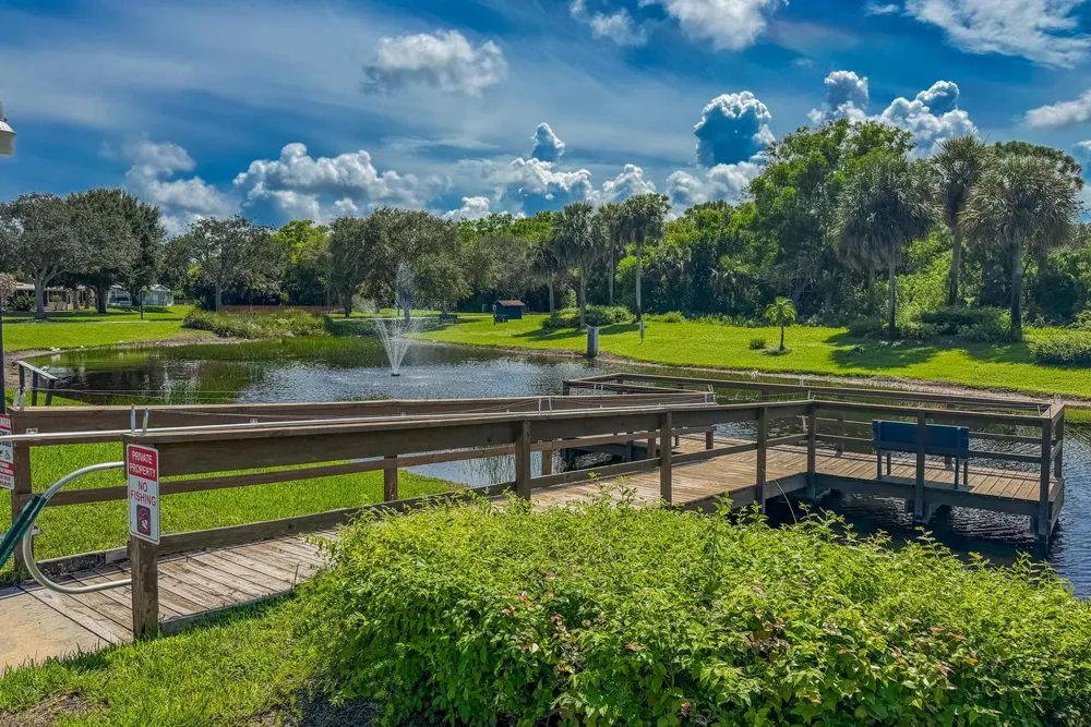 7983 SE SARATOGA DRIVE Hobe Sound, FL 33455