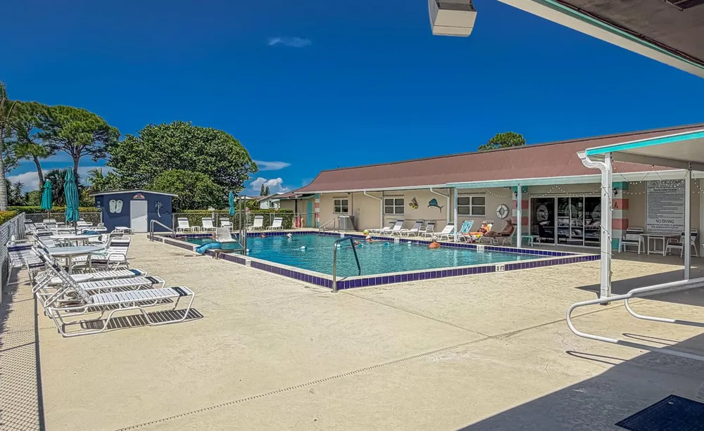 7983 SE SARATOGA DRIVE Hobe Sound, FL 33455