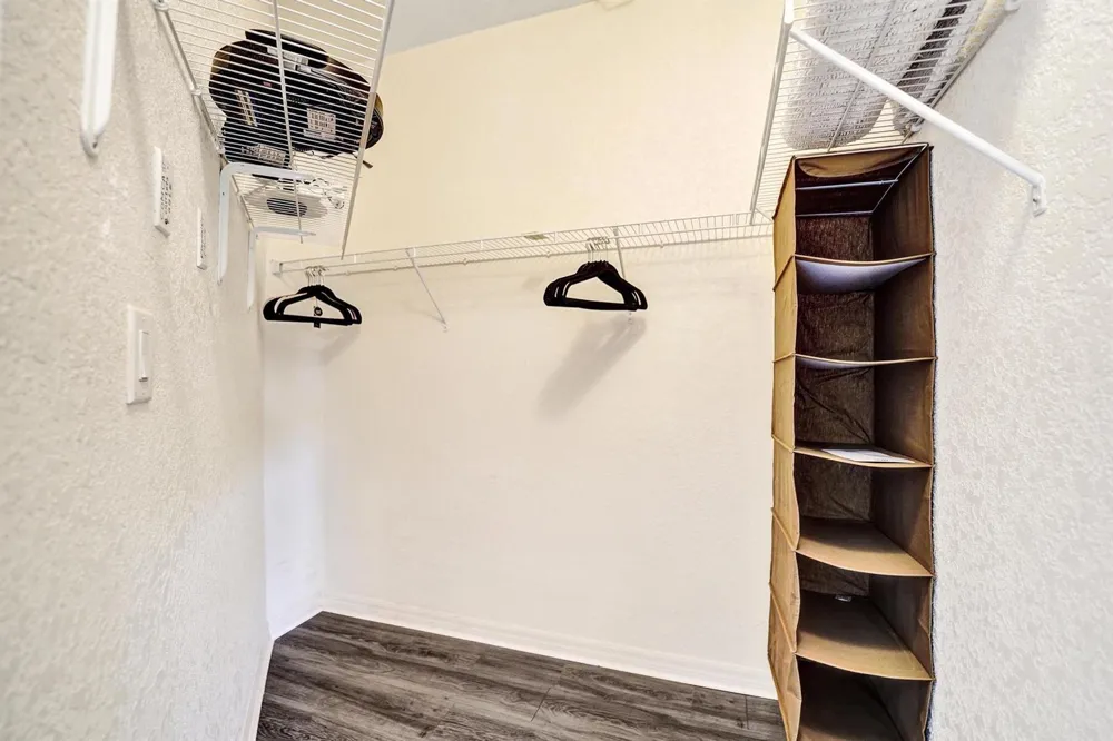 852 NW 9TH STREET Hallandale Beach, FL 33009