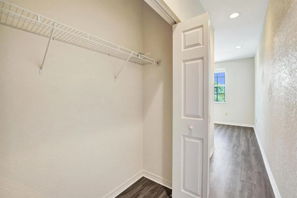 852 NW 9TH STREET Hallandale Beach, FL 33009