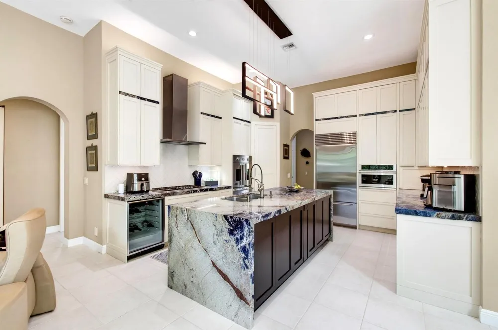 6903 Royal Orchid Circle Delray Beach, FL 33446