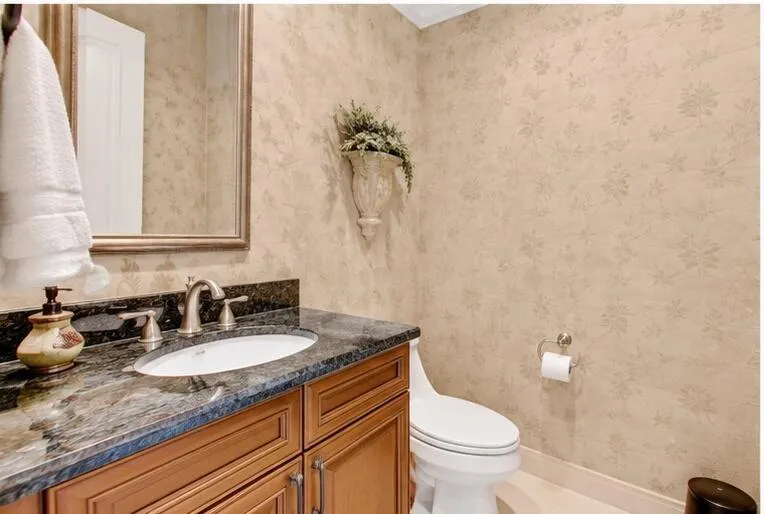 6903 Royal Orchid Circle Delray Beach, FL 33446
