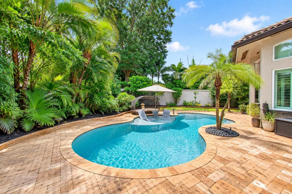 6903 Royal Orchid Circle Delray Beach, FL 33446