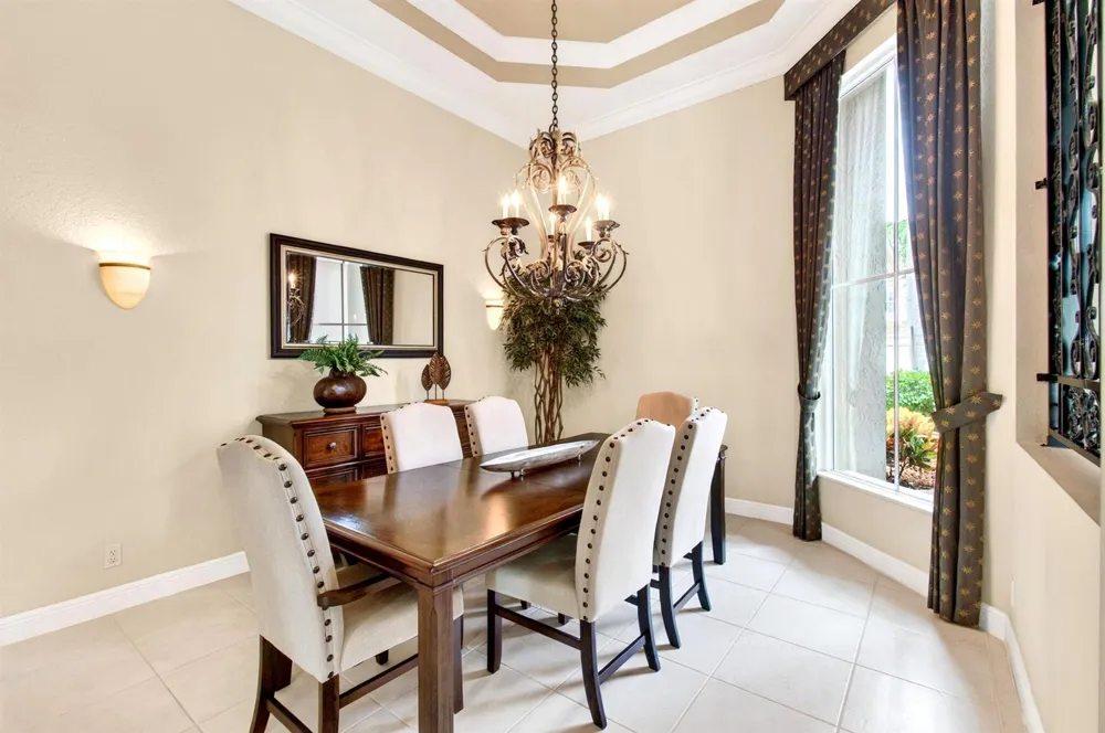 6903 Royal Orchid Circle Delray Beach, FL 33446