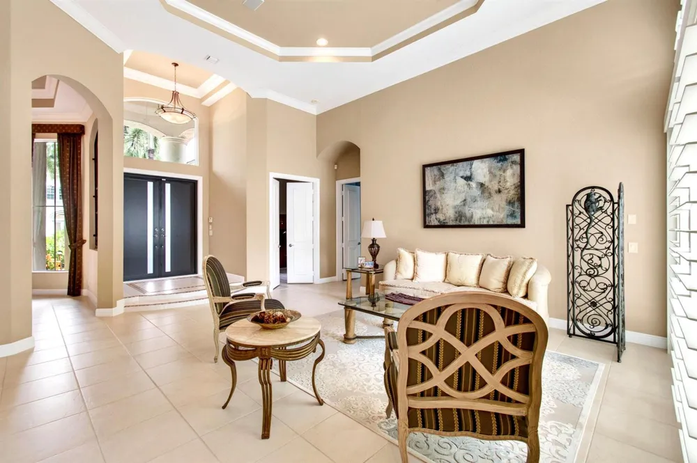6903 Royal Orchid Circle Delray Beach, FL 33446
