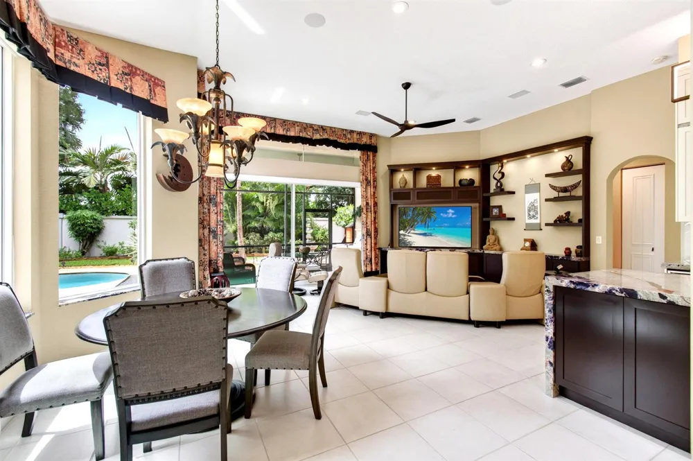 6903 Royal Orchid Circle Delray Beach, FL 33446