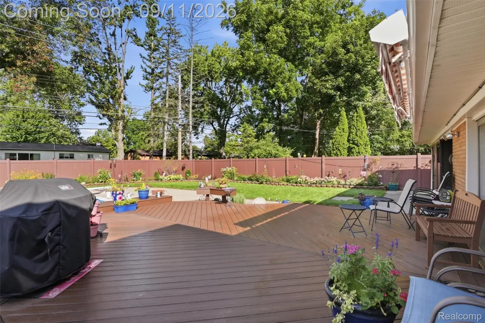 16799 Farmington Road Livonia City, MI 48154