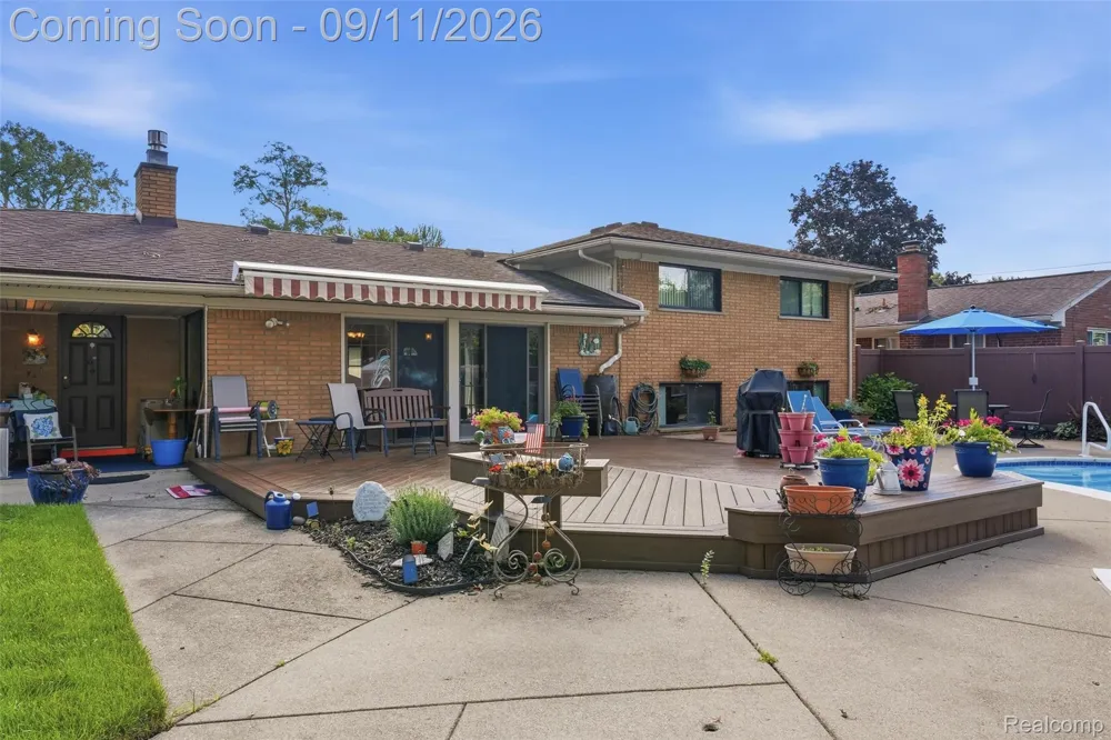16799 Farmington Road Livonia City, MI 48154