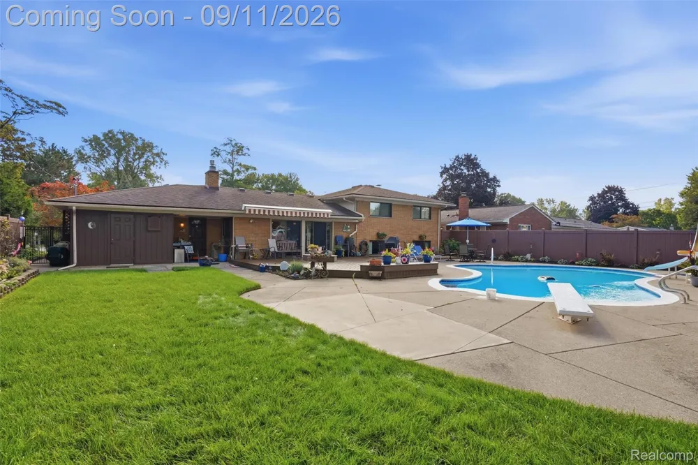 16799 Farmington Road Livonia City, MI 48154