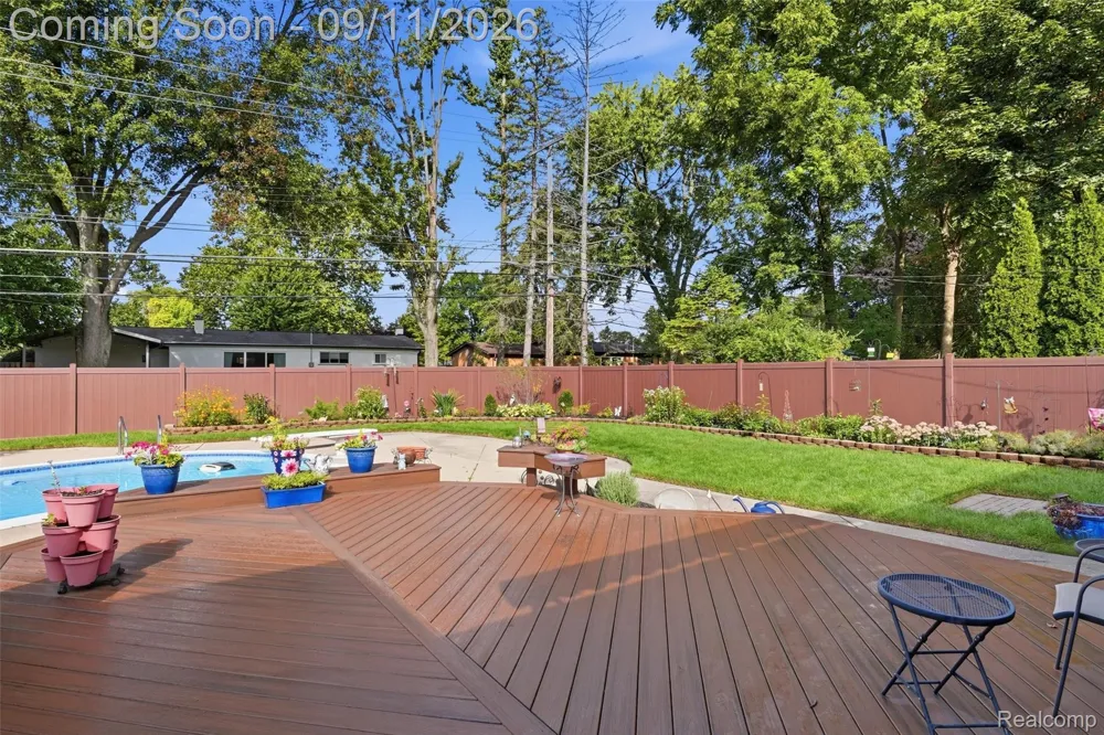 16799 Farmington Road Livonia City, MI 48154
