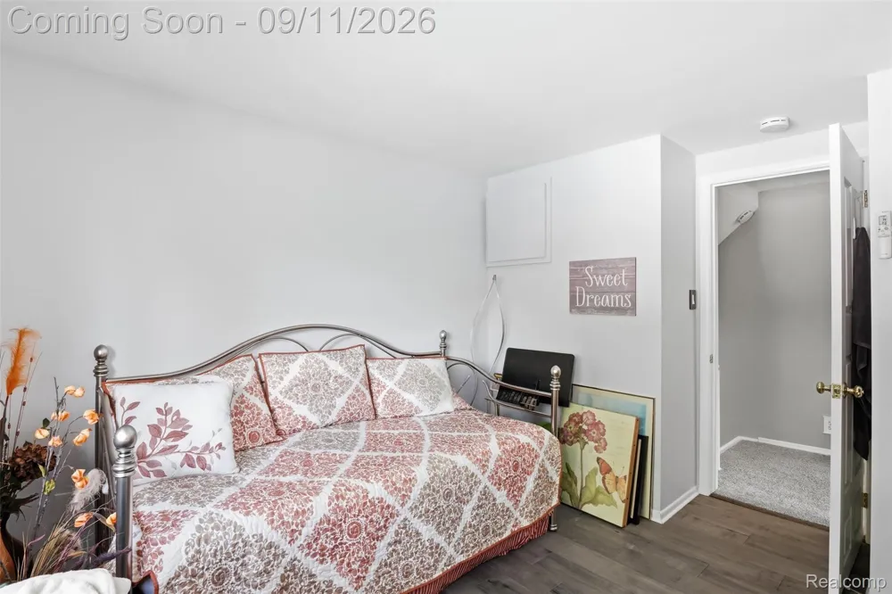 16799 Farmington Road Livonia City, MI 48154