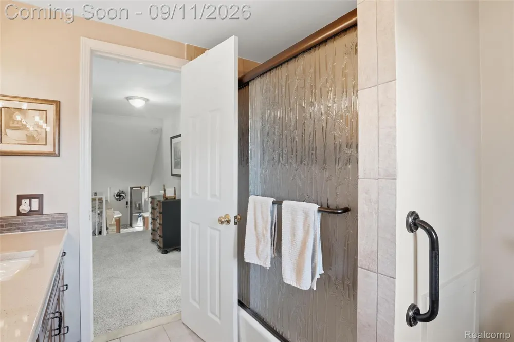16799 Farmington Road Livonia City, MI 48154