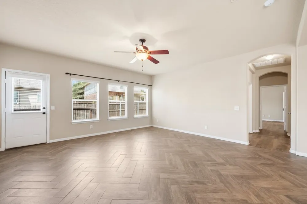 1942 Spotted Owl New Braunfels, TX 78130