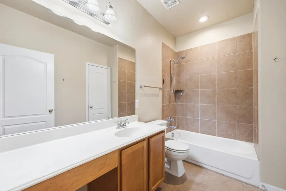 1942 Spotted Owl New Braunfels, TX 78130