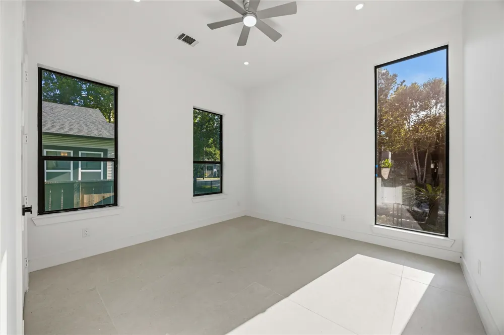513 Archer Street Houston, TX 77009