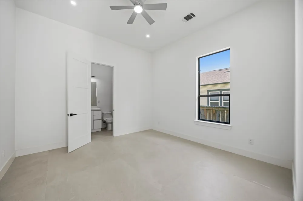 513 Archer Street Houston, TX 77009
