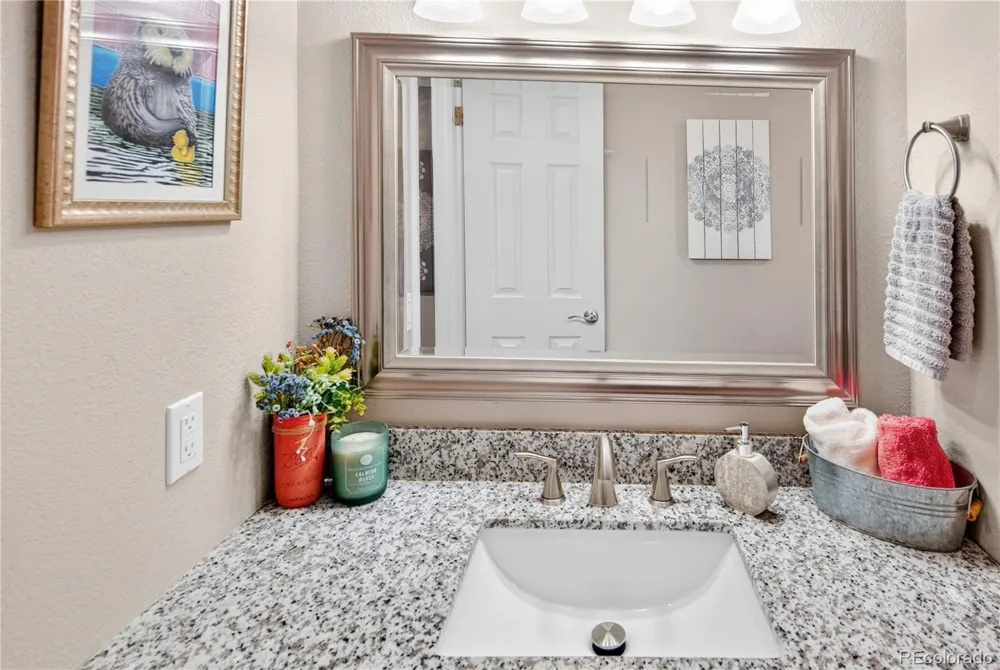 6995 W Rowland Avenue Littleton, CO 80128