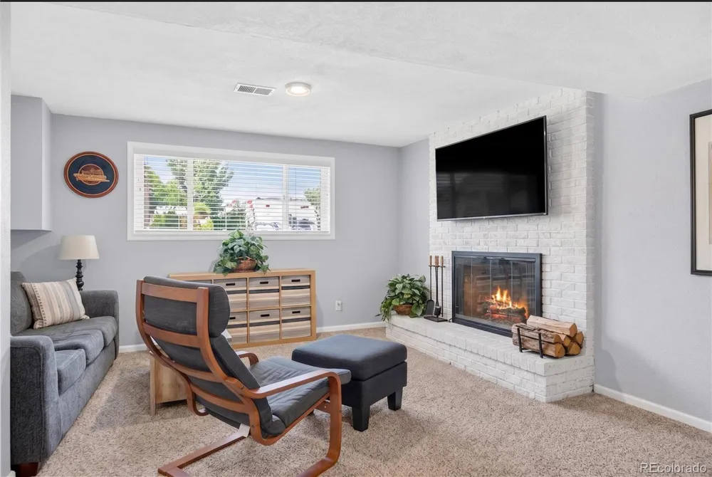 6995 W Rowland Avenue Littleton, CO 80128
