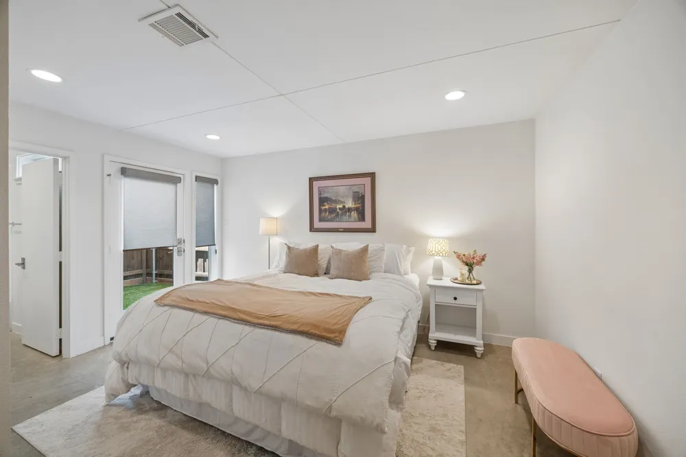 4935 Flitwick Court Dallas, TX 75204