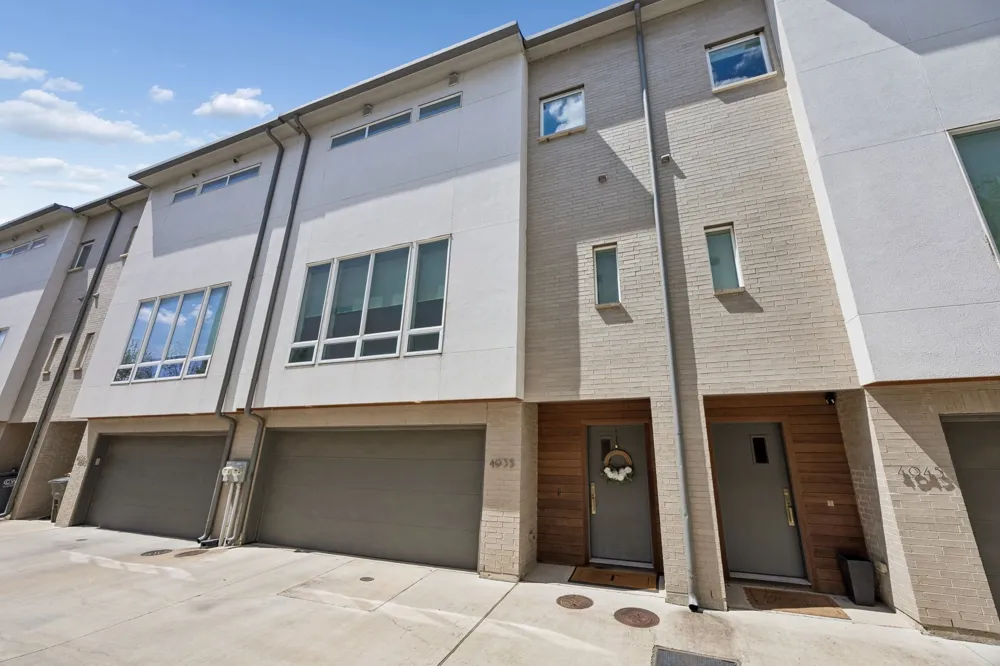 4935 Flitwick Court Dallas, TX 75204