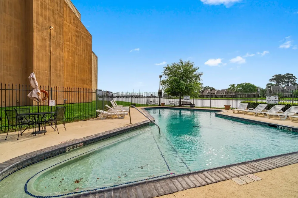 12600 Melville Drive #A215 Montgomery, TX 77356