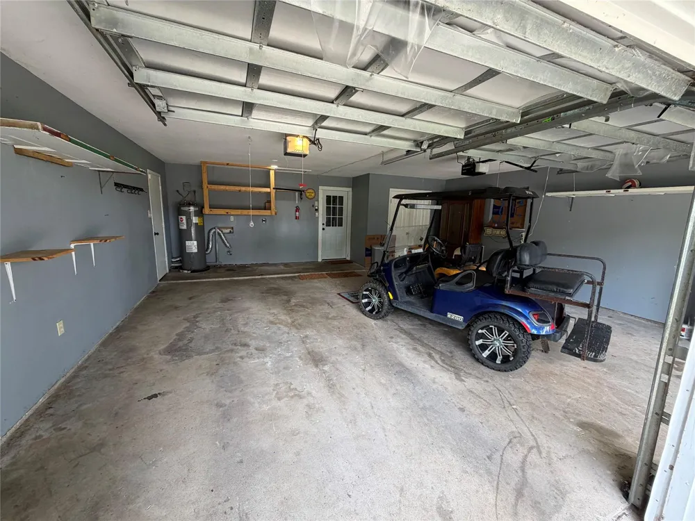 2004 9th Street High Island, TX 77623