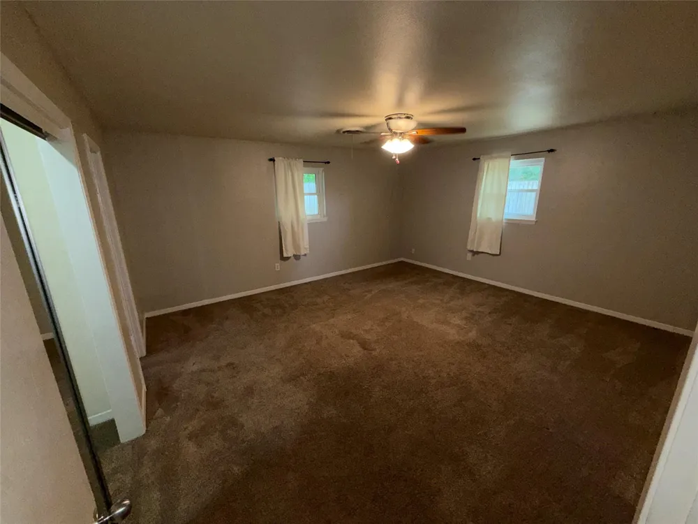2004 9th Street High Island, TX 77623