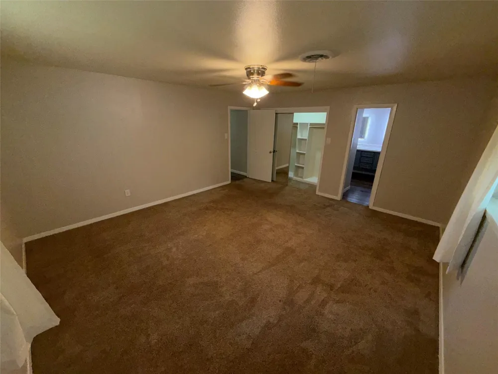 2004 9th Street High Island, TX 77623