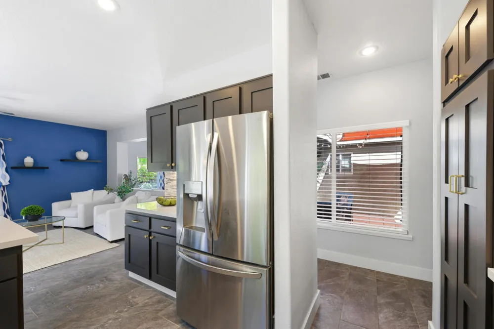 664 E Lily Street Palm Springs, CA 92262