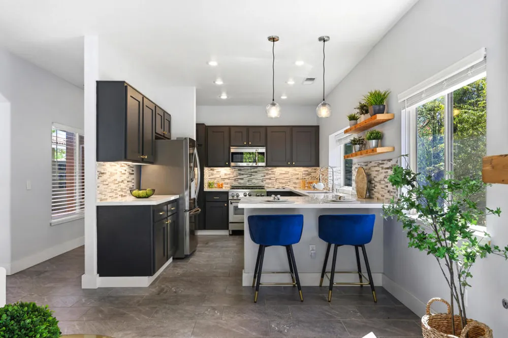 664 E Lily Street Palm Springs, CA 92262