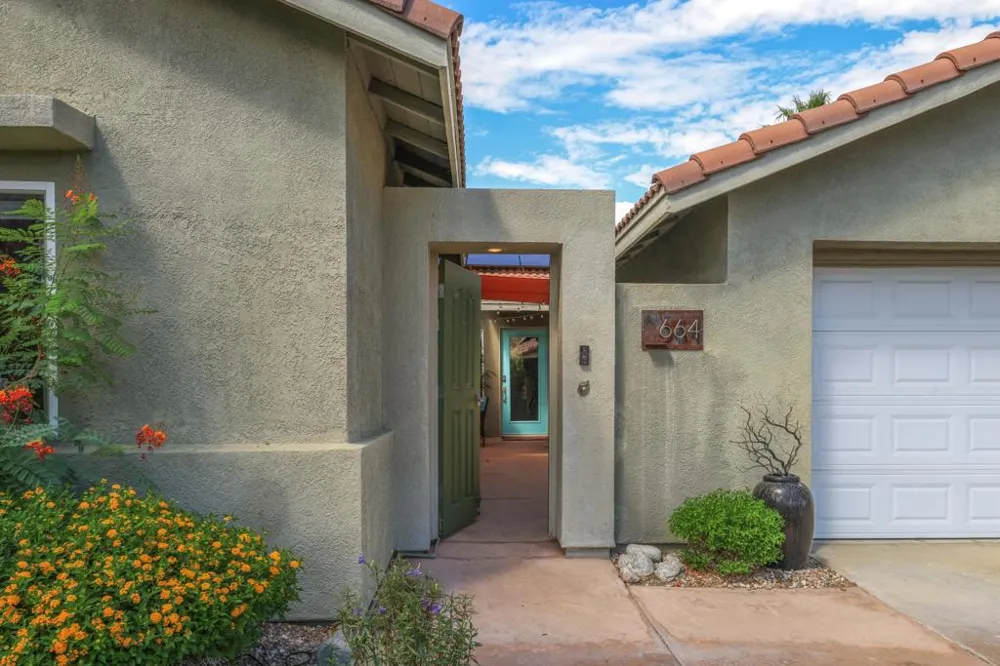 664 E Lily Street Palm Springs, CA 92262