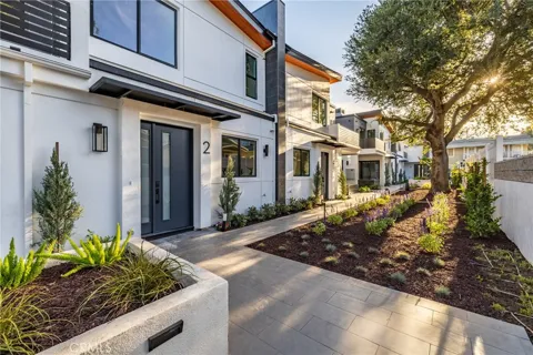 1649 Lake Avenue #2