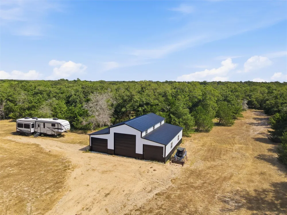 4241 County Road 415 Somerville, TX 77879