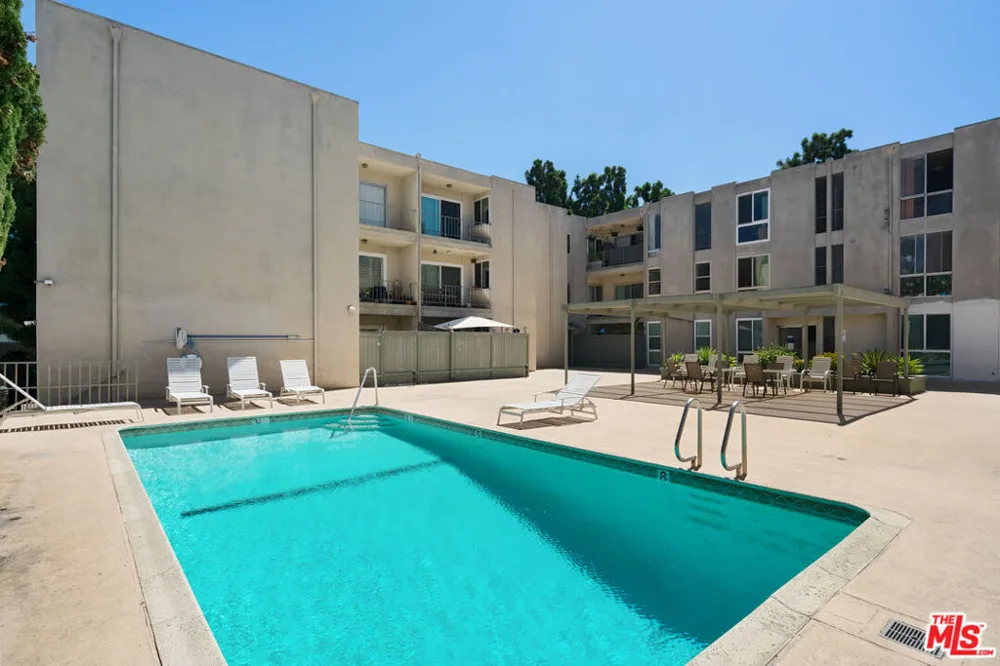 5625 Windsor Way #117 Culver City, CA 90230