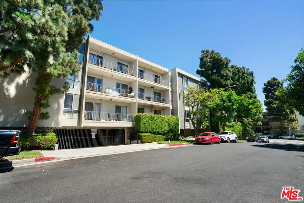 5625 Windsor Way #117 Culver City, CA 90230