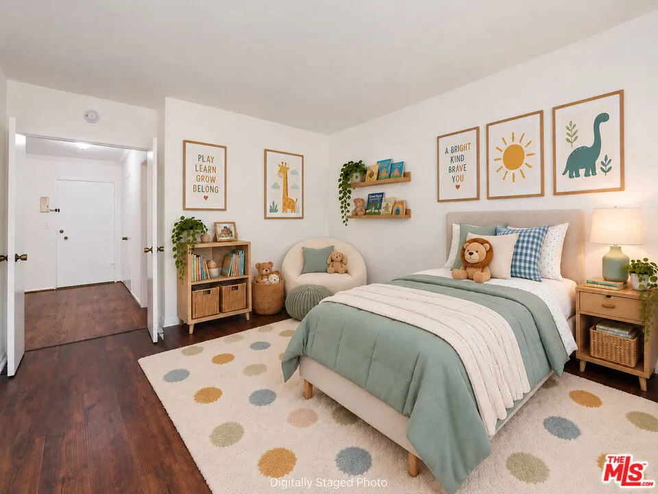 5625 Windsor Way #117 Culver City, CA 90230