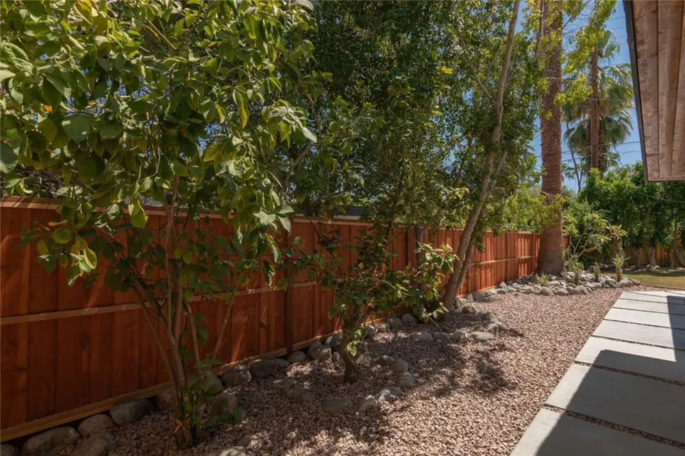 1065 E Sunny Dunes Road Palm Springs, CA 92264