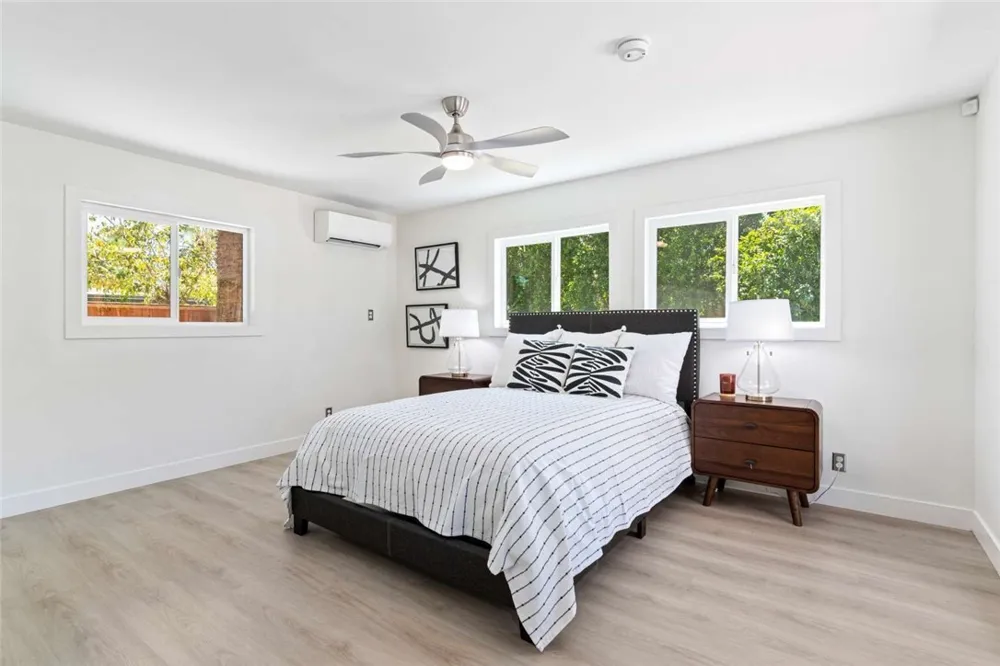 1065 E Sunny Dunes Road Palm Springs, CA 92264