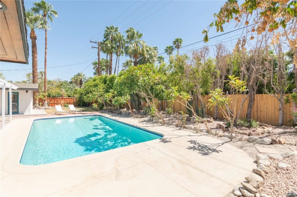 1065 E Sunny Dunes Road Palm Springs, CA 92264