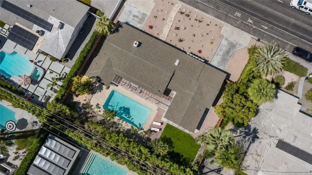 1065 E Sunny Dunes Road Palm Springs, CA 92264