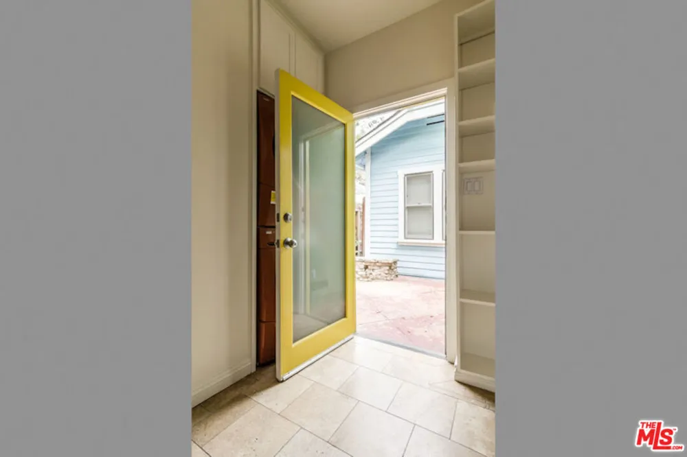 805 Crestmoore Place Venice, CA 90291