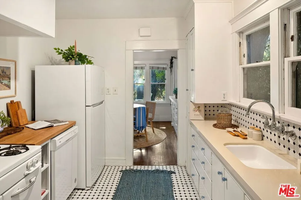 805 Crestmoore Place Venice, CA 90291