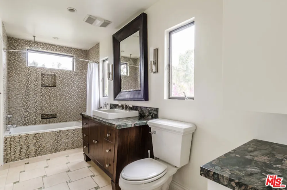 805 Crestmoore Place Venice, CA 90291