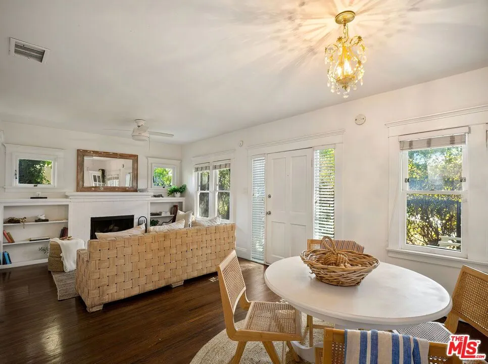 805 Crestmoore Place Venice, CA 90291